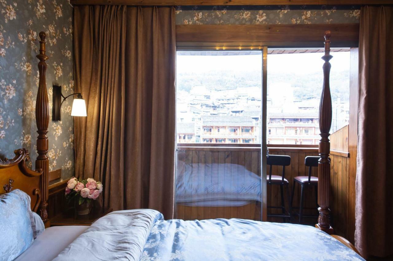 Flower Time Inn Fenghuang Eksteriør bilde